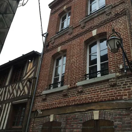 Rue Des Lingots Apartment